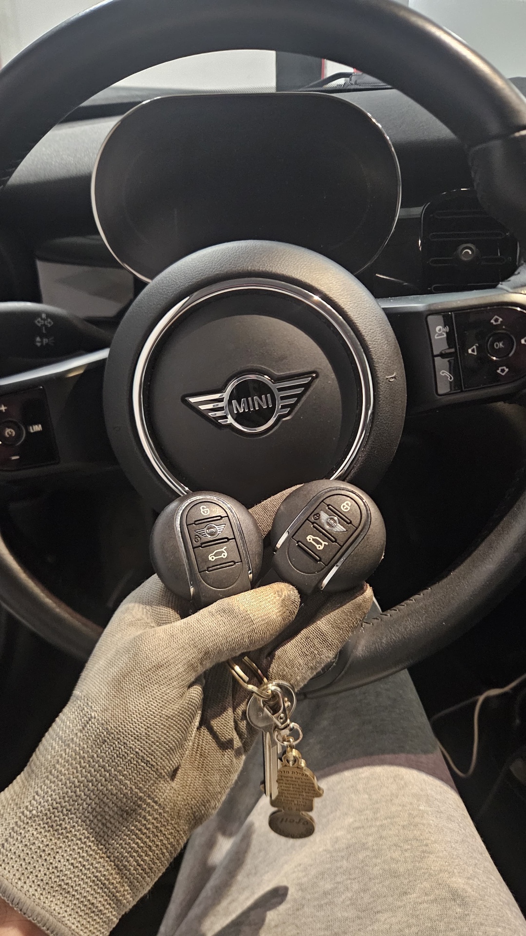 שכפול מפתח חכם לרכב Mini Cooper